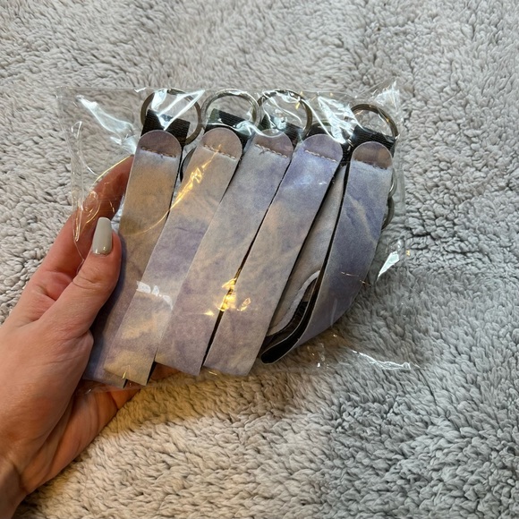 BOGO 💜Keychains and Lipstick/Chapstick Keychains💜 - Picture 6 of 7